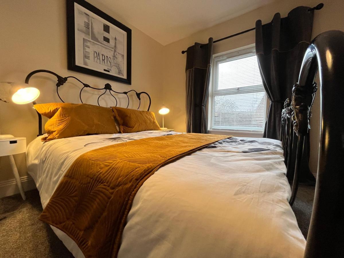 York Centre 2 Bedroom Renovated Flat, 8 Escrick Street Exterior photo