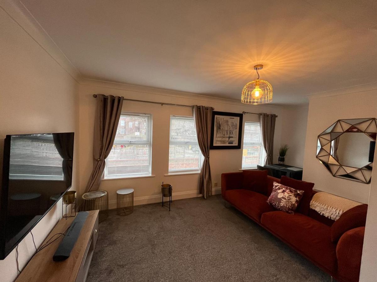 York Centre 2 Bedroom Renovated Flat, 8 Escrick Street Exterior photo
